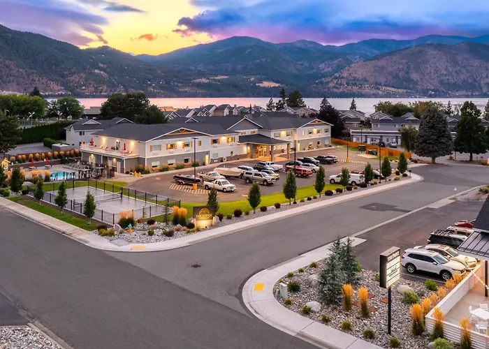 The Lodge Lake Chelan